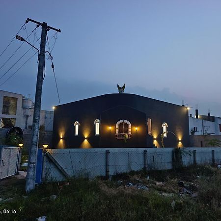 Caveman Guest House بونديتْشيري المظهر الخارجي الصورة