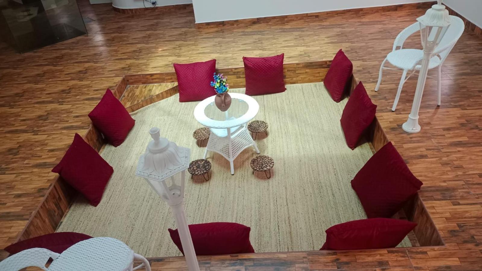 Caveman Guest House بونديتْشيري المظهر الخارجي الصورة